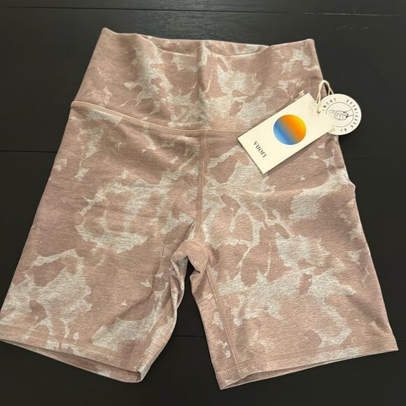 VUORI Clean Elevation Shorty SIZE XS NWT 5” bike short‎